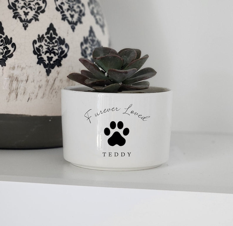 Furever Loved, Pet Memorial Planter, Loss of Dog, Loss of Cat, Condolences Gift, Custom Flower Pot, Custom Pet Memorial